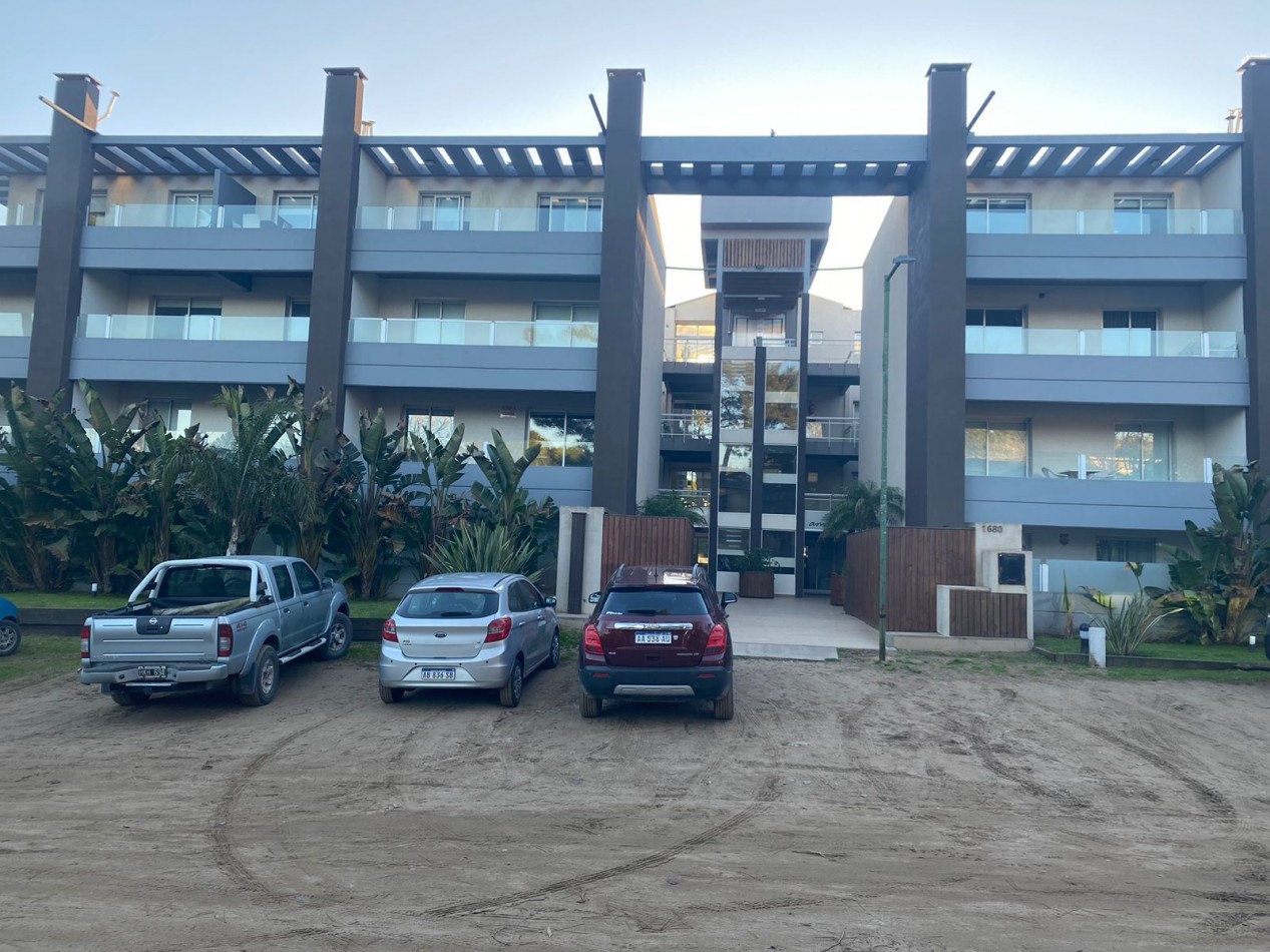 Venta de departamento en complejo Amarras ,Pinamar  oportunidad !