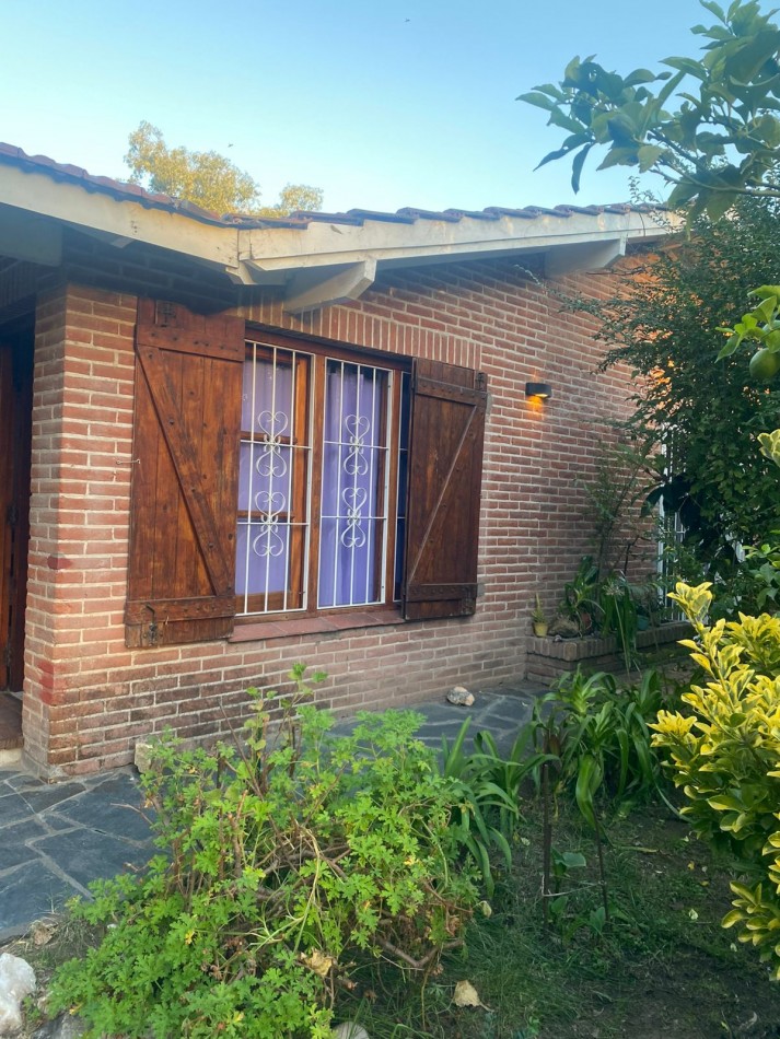 CASA EN ALQUILER TEMPORAL EN OSTENDE - PINAMAR