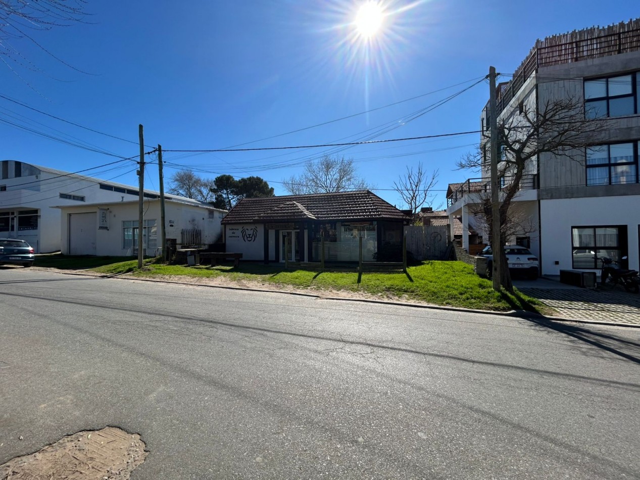 Venta de local en Pinamar 