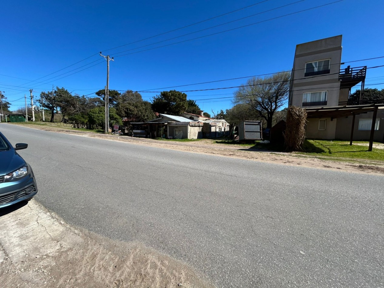 Venta lote multifamiliar  en mar de ostende a dos cuadras del mar -oportunidad 