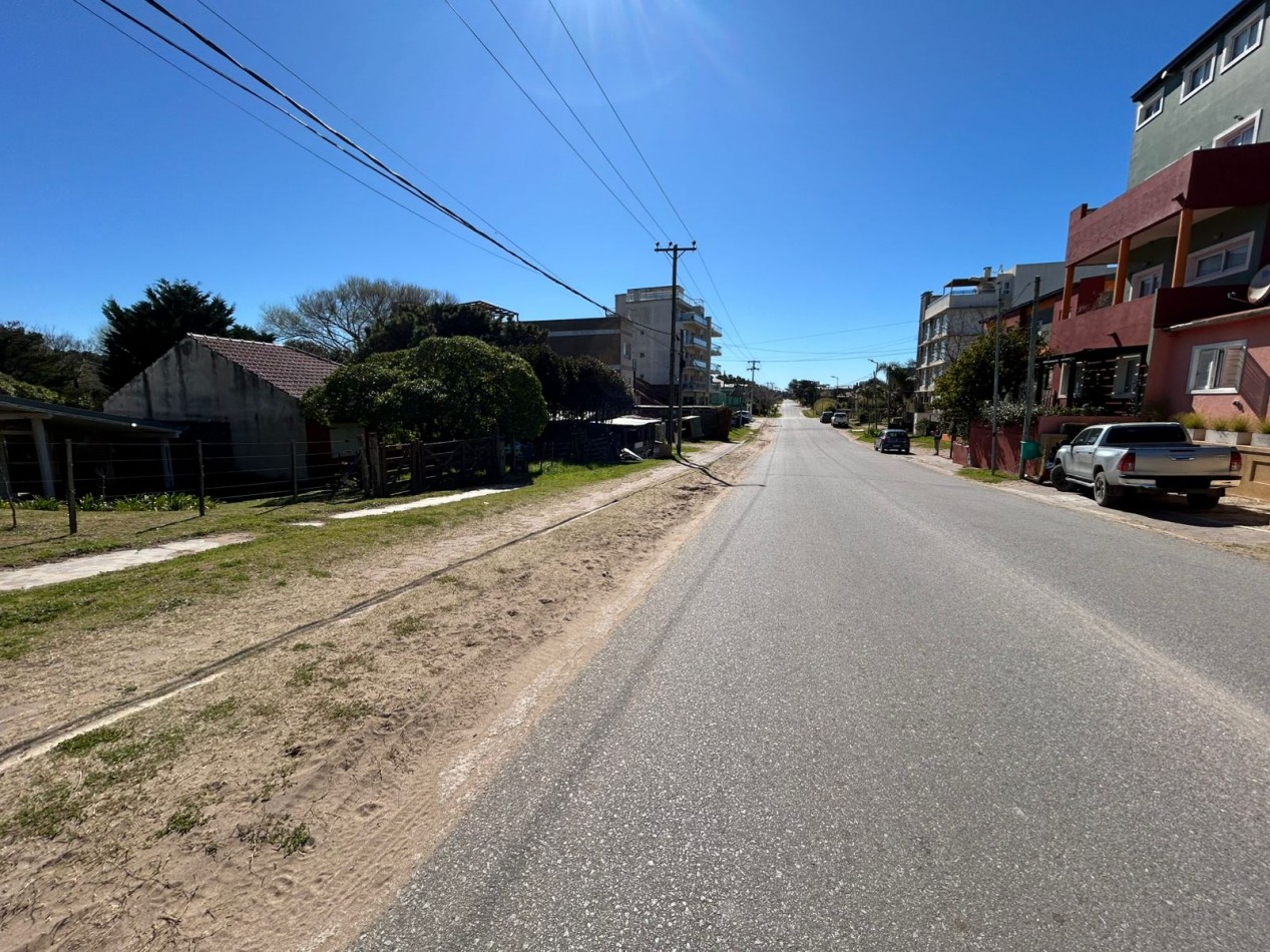 Venta lote multifamiliar  en mar de ostende a dos cuadras del mar -oportunidad 