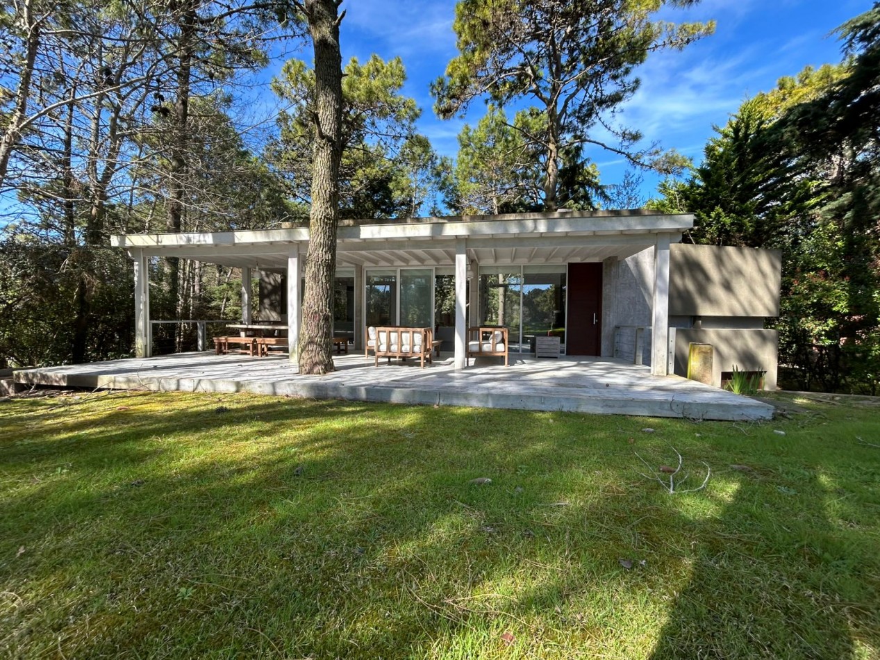 Casa en alquiler en Carilo 