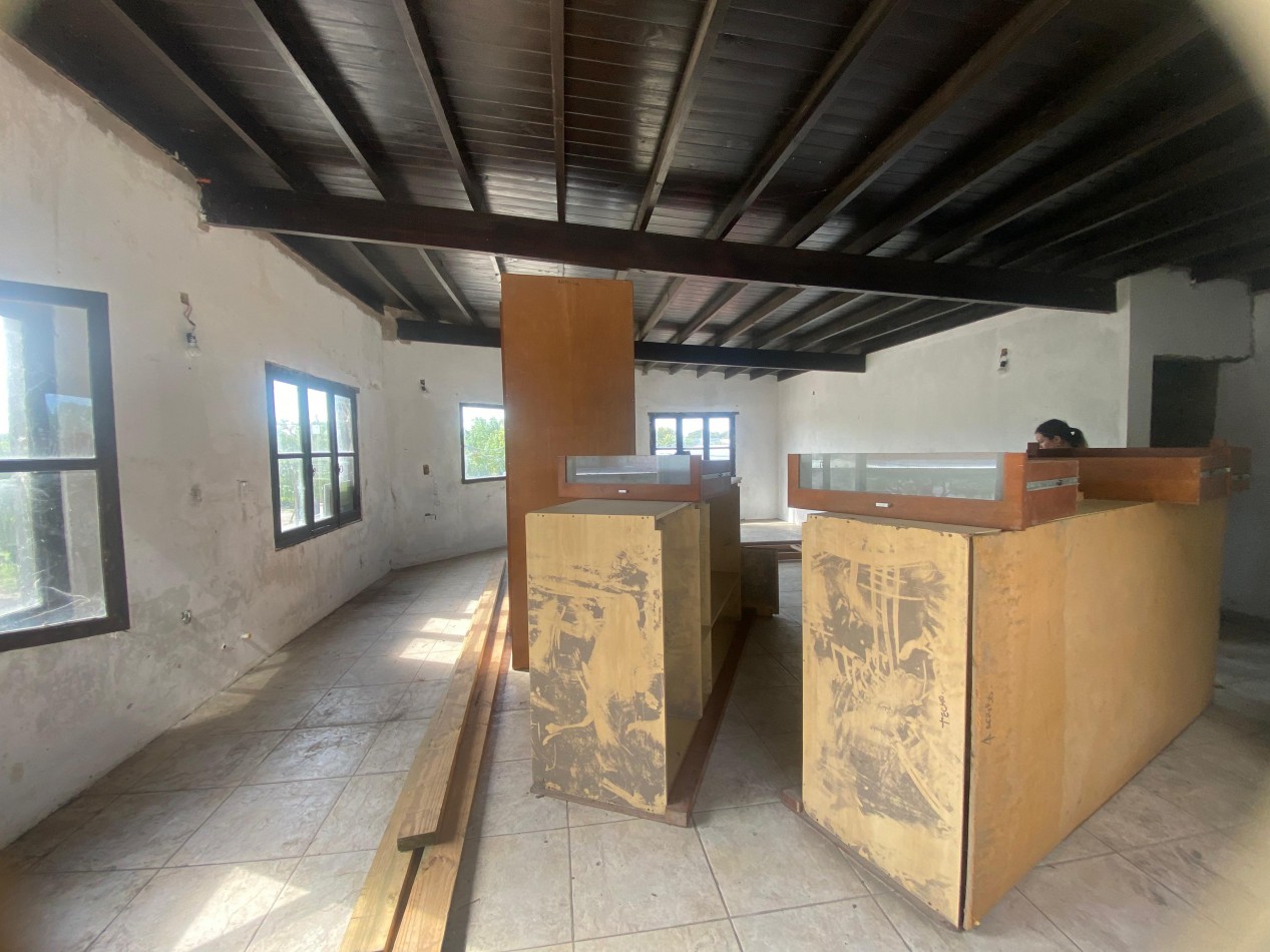 departamento en gral Madariaga sobre av principal 