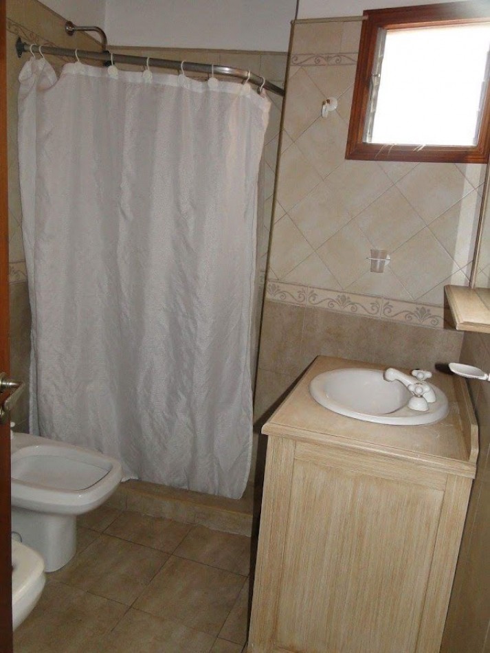 VENTA DE CHALET - DUPLEX   SOBRE CORBETA CEFIRO  VALERIA DEL MAR