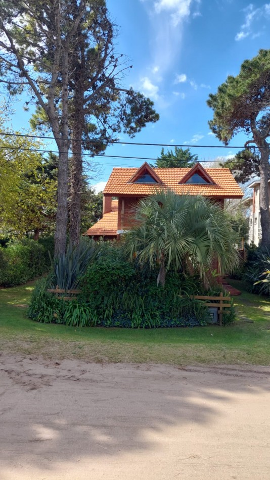 VENTA DE CHALET - DUPLEX   SOBRE CORBETA CEFIRO  VALERIA DEL MAR