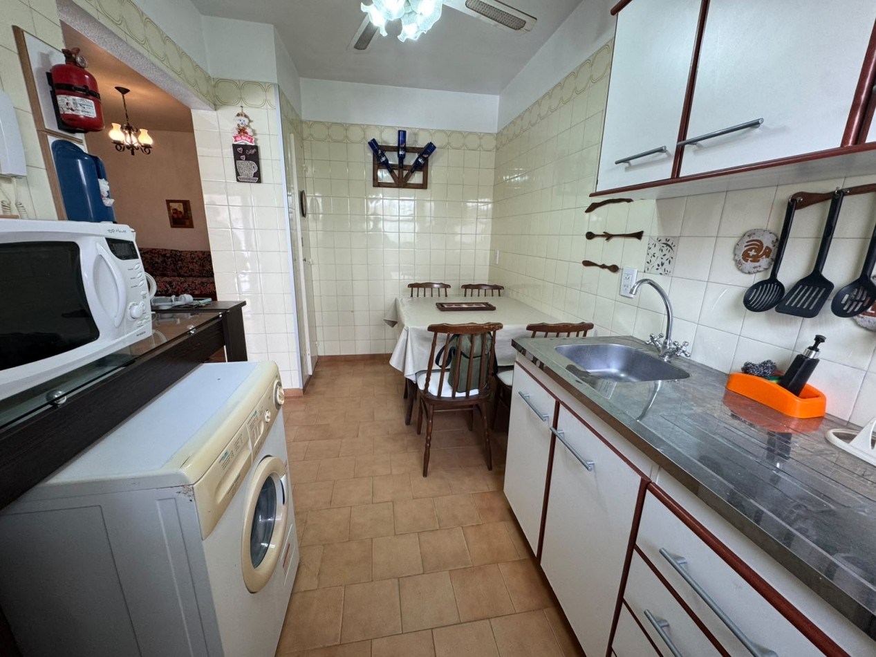 Venta de amplio monoambiente en el centro de Pinamar