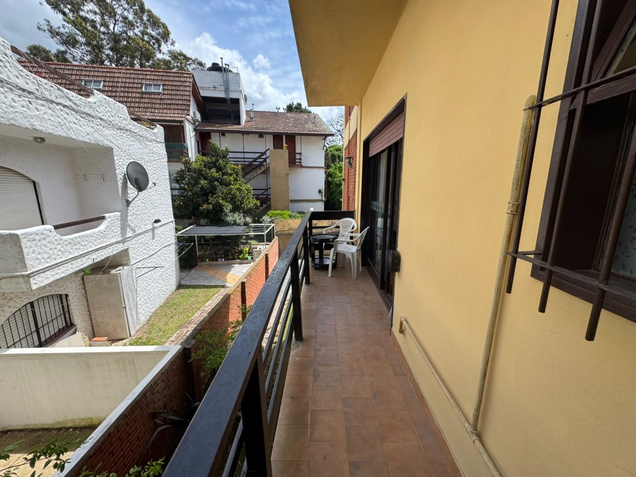 Venta de amplio monoambiente en el centro de Pinamar