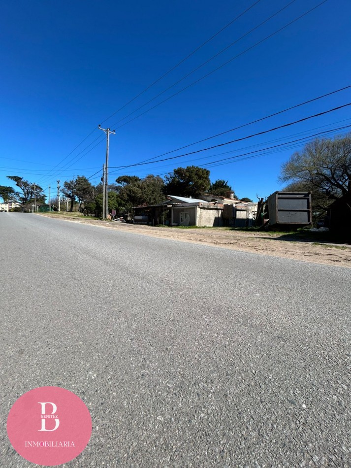 Venta lote multifamiliar en mar de ostende a dos cuadras del mar -oportunidad 