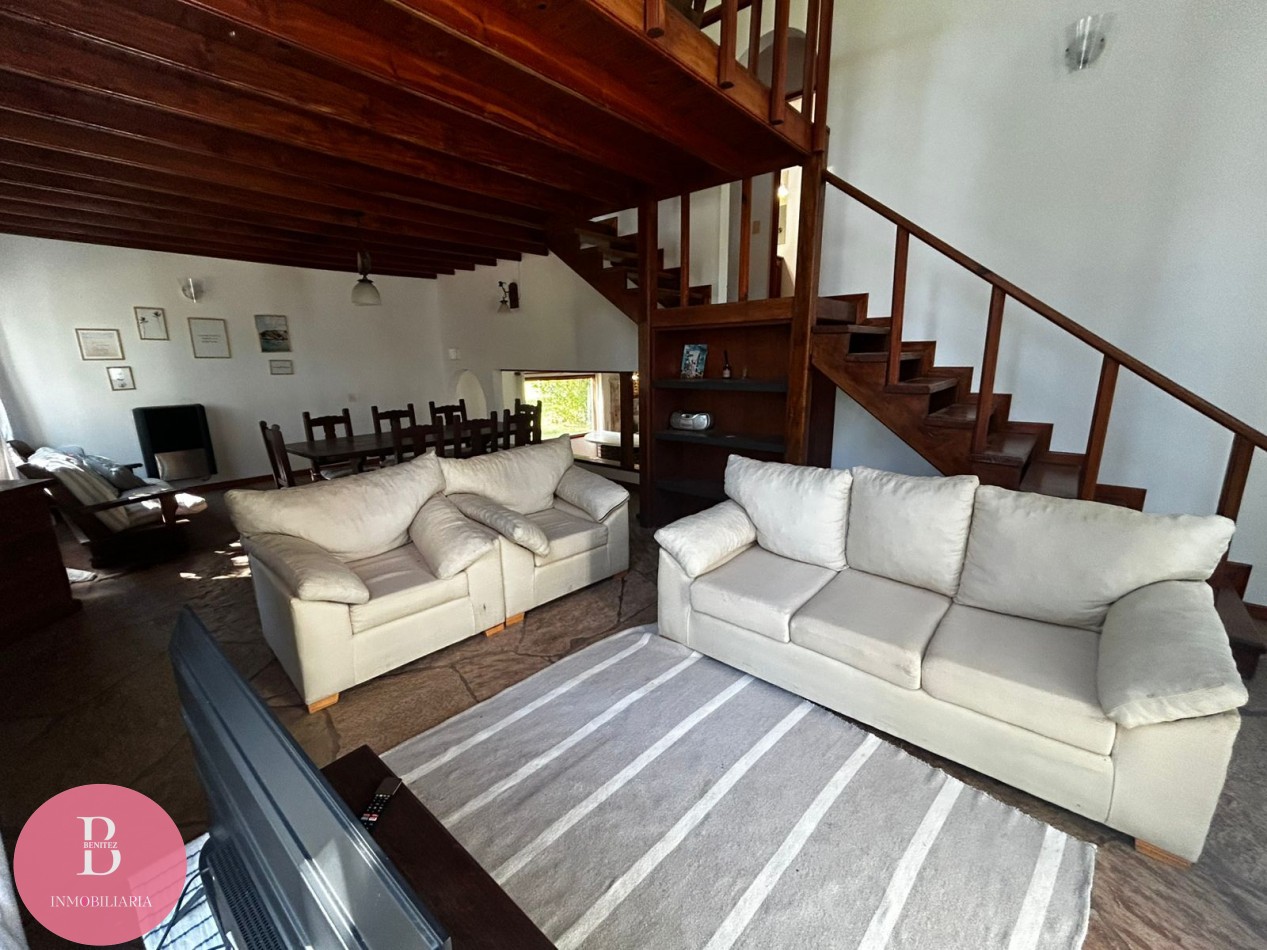 Casa en venta en Carilo -financiacion 
