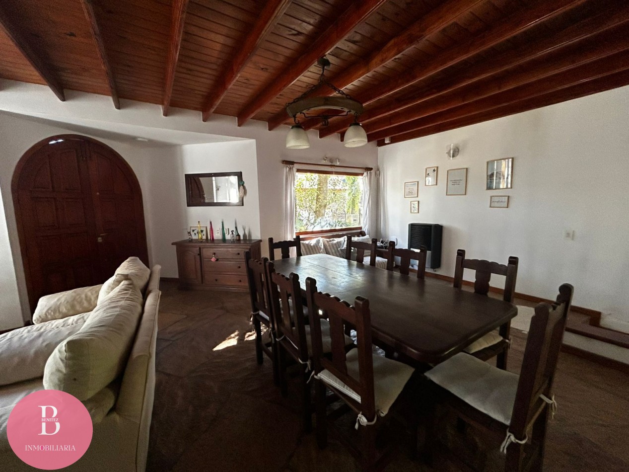 Casa en venta en Carilo -financiacion 