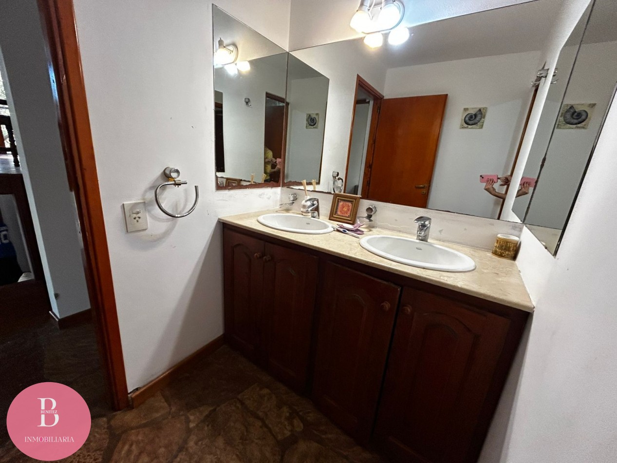 Casa en venta en Carilo -financiacion 