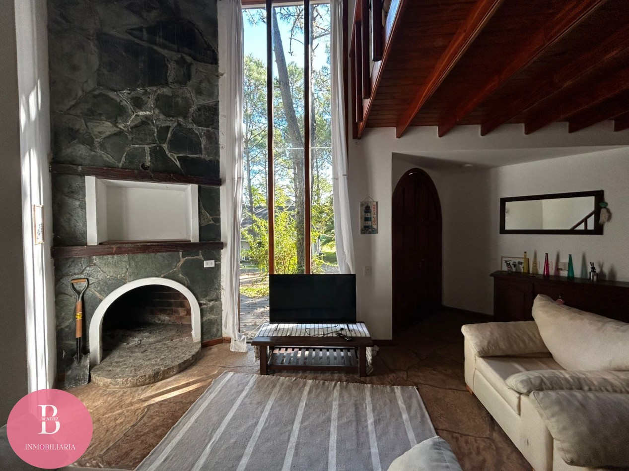 Casa en venta en Carilo -financiacion 