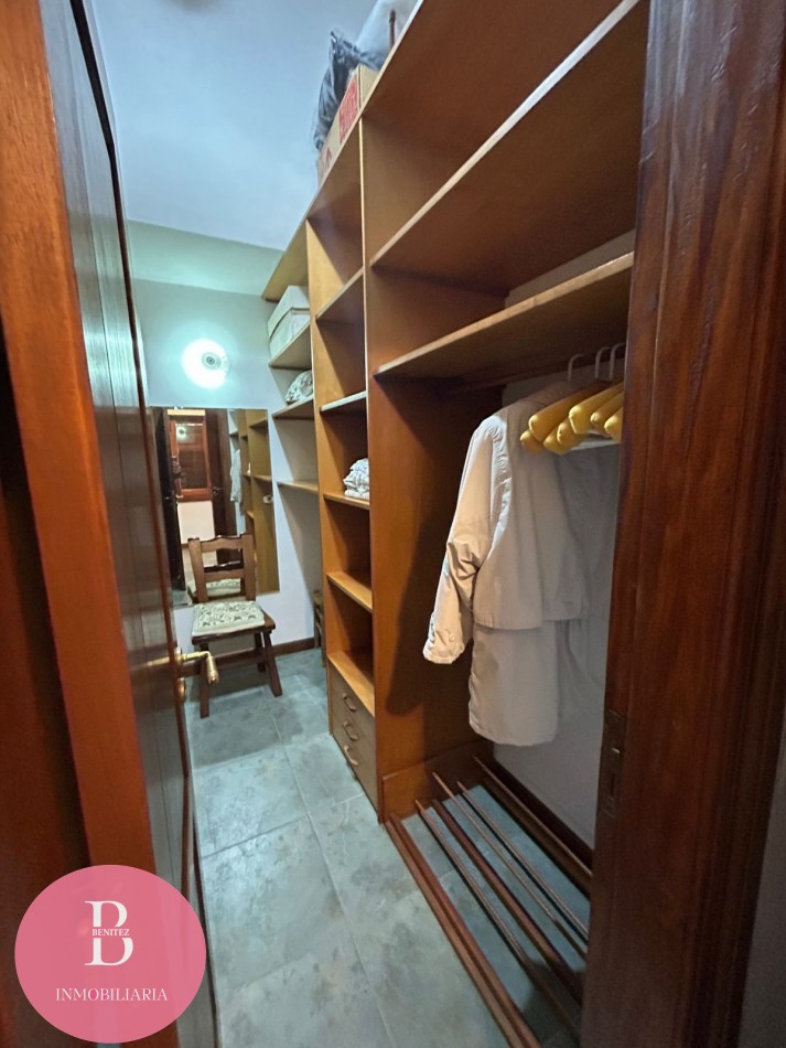 CASA EN VENTA EN LA MEJOR ZONA DE PINAMAR - OPORTUNIDAD 