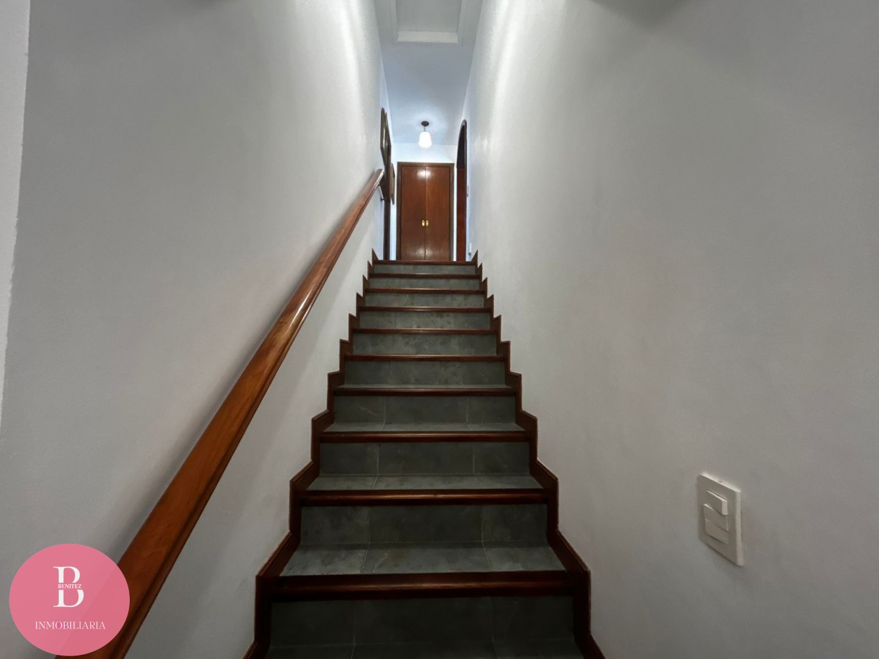 CASA EN VENTA EN LA MEJOR ZONA DE PINAMAR - OPORTUNIDAD 