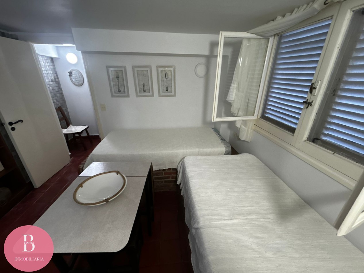 CASA EN VENTA EN LA MEJOR ZONA DE PINAMAR - OPORTUNIDAD 
