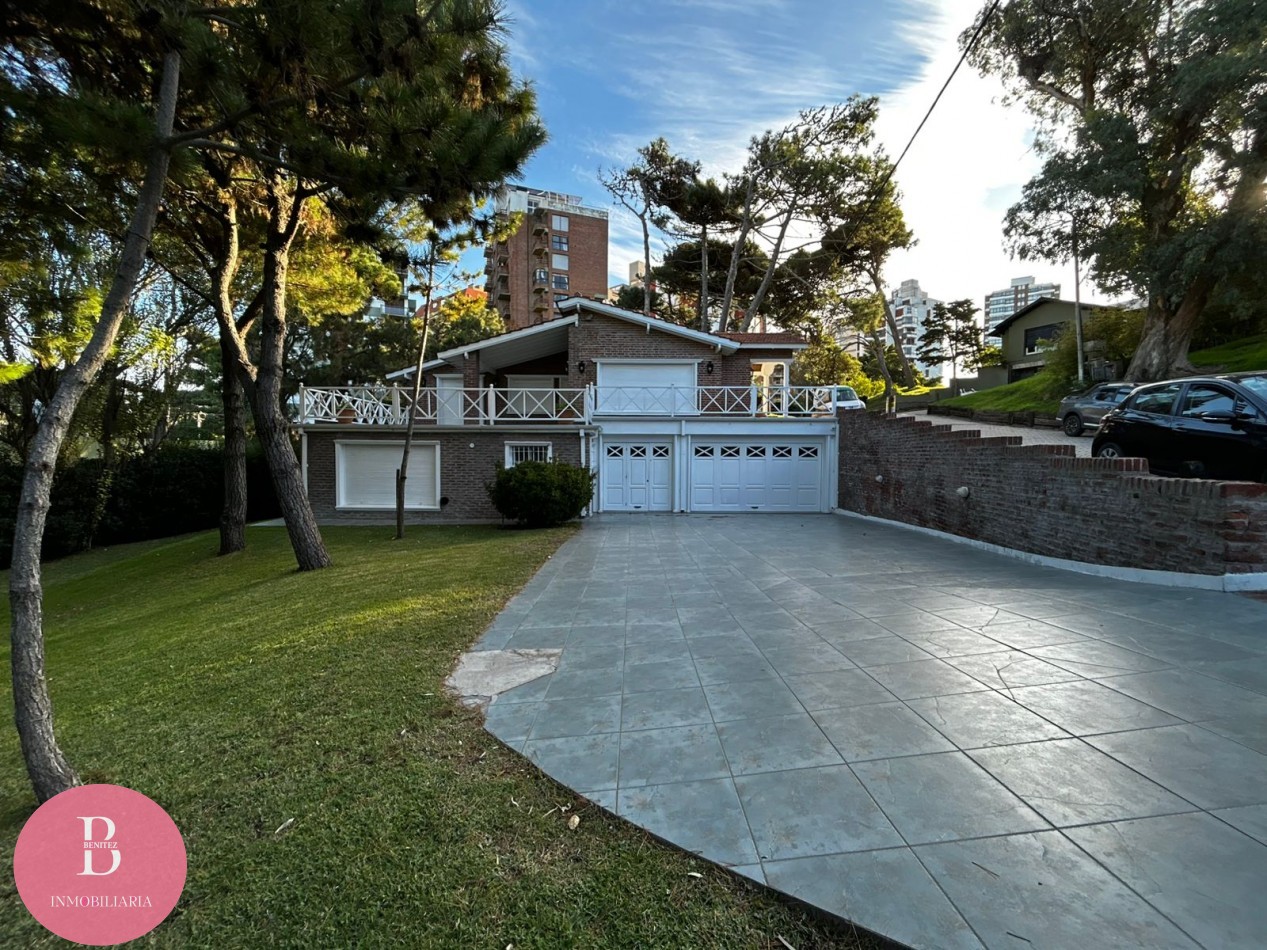 CASA EN VENTA EN LA MEJOR ZONA DE PINAMAR - OPORTUNIDAD 