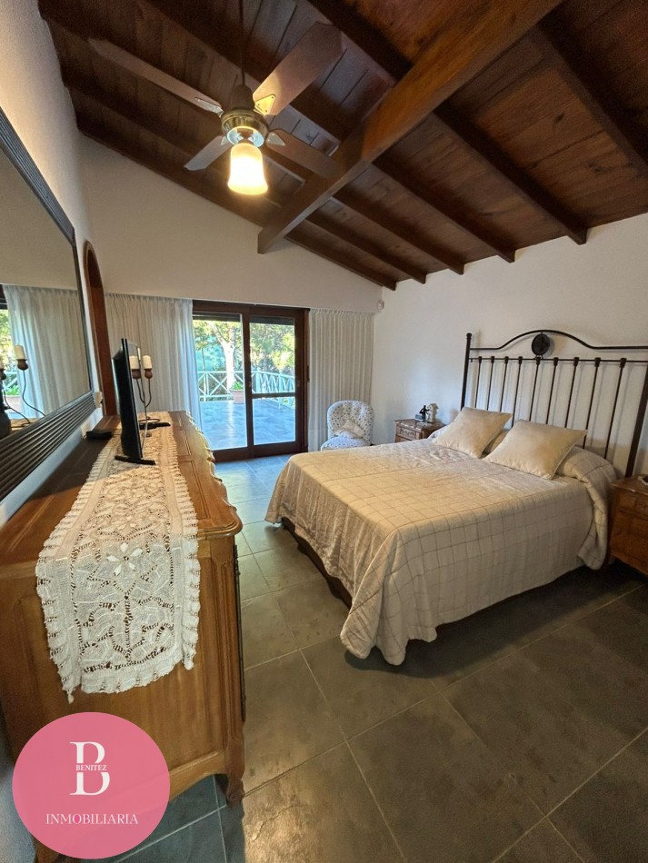 CASA EN VENTA EN LA MEJOR ZONA DE PINAMAR - OPORTUNIDAD 