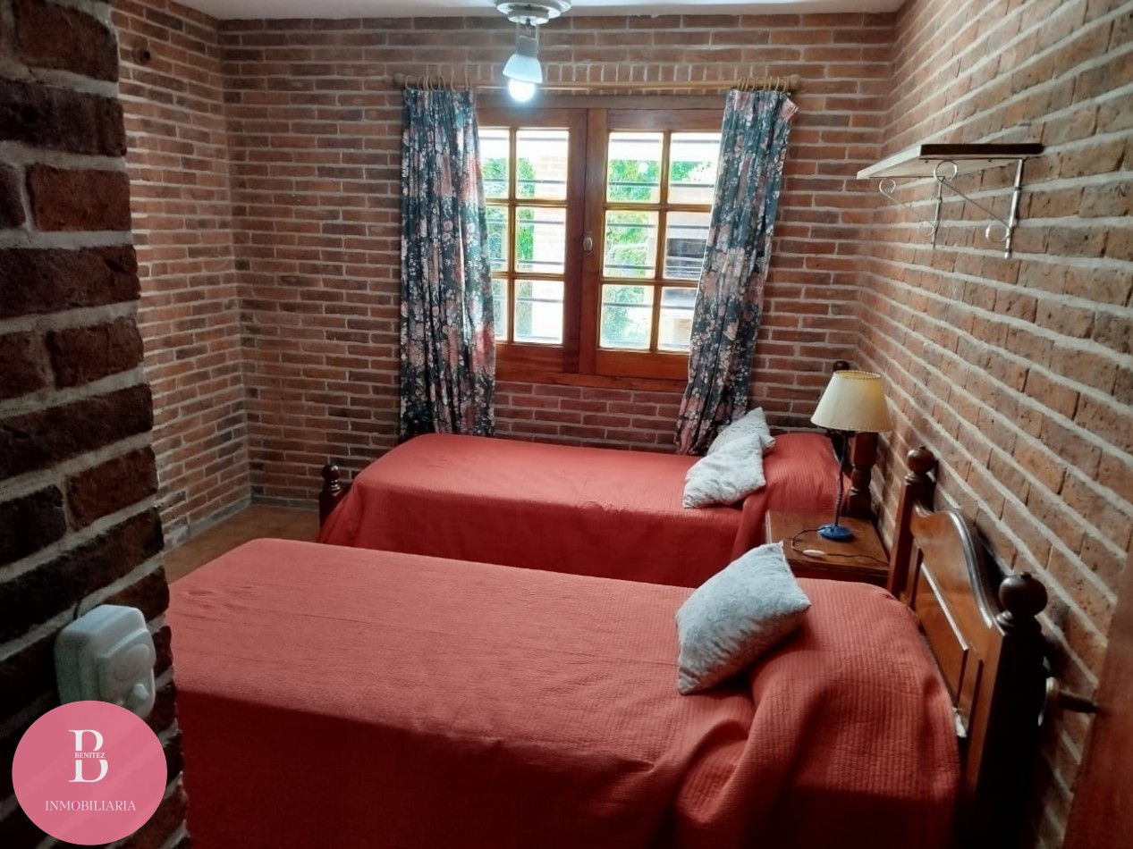 Alquiler temporario Pinamar -casa para 10 personas en zona tridente 
