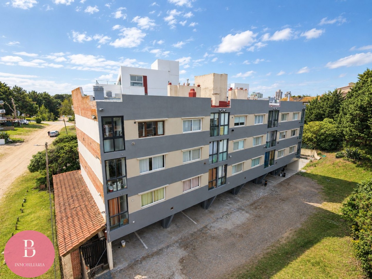 Venta De Departamento 3 Ambientes a una cuadra del mar 