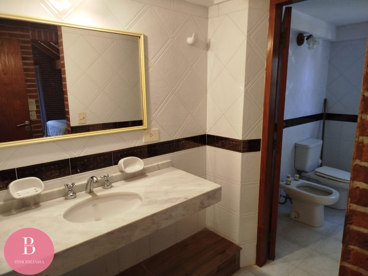 Alquiler temporario Pinamar -casa para 10 personas en zona tridente 