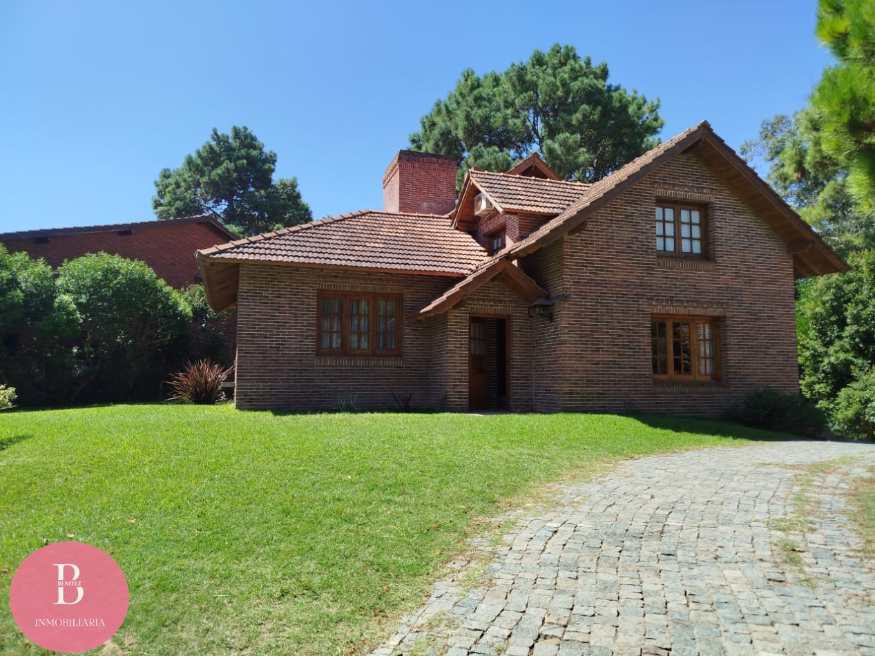Alquiler temporario Pinamar -casa para 10 personas en zona tridente 