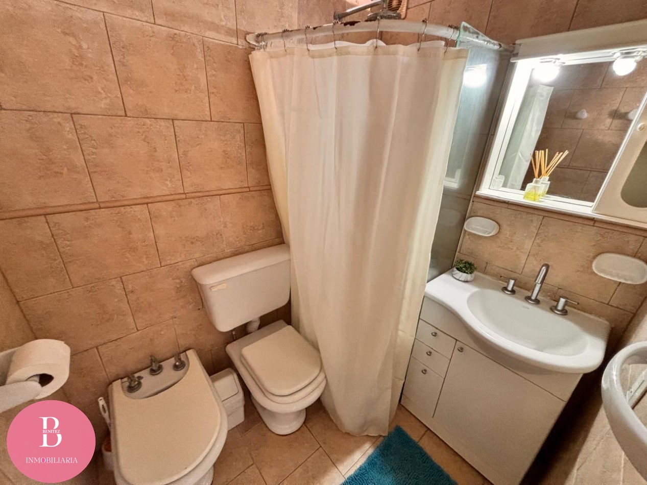 Venta De Departamento 3 Ambientes a una cuadra del mar 