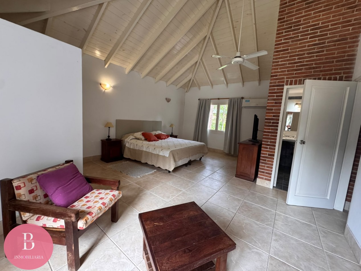 Alquiler casa en pinamar Norte :casa amplia para 10 personas cerca del mar