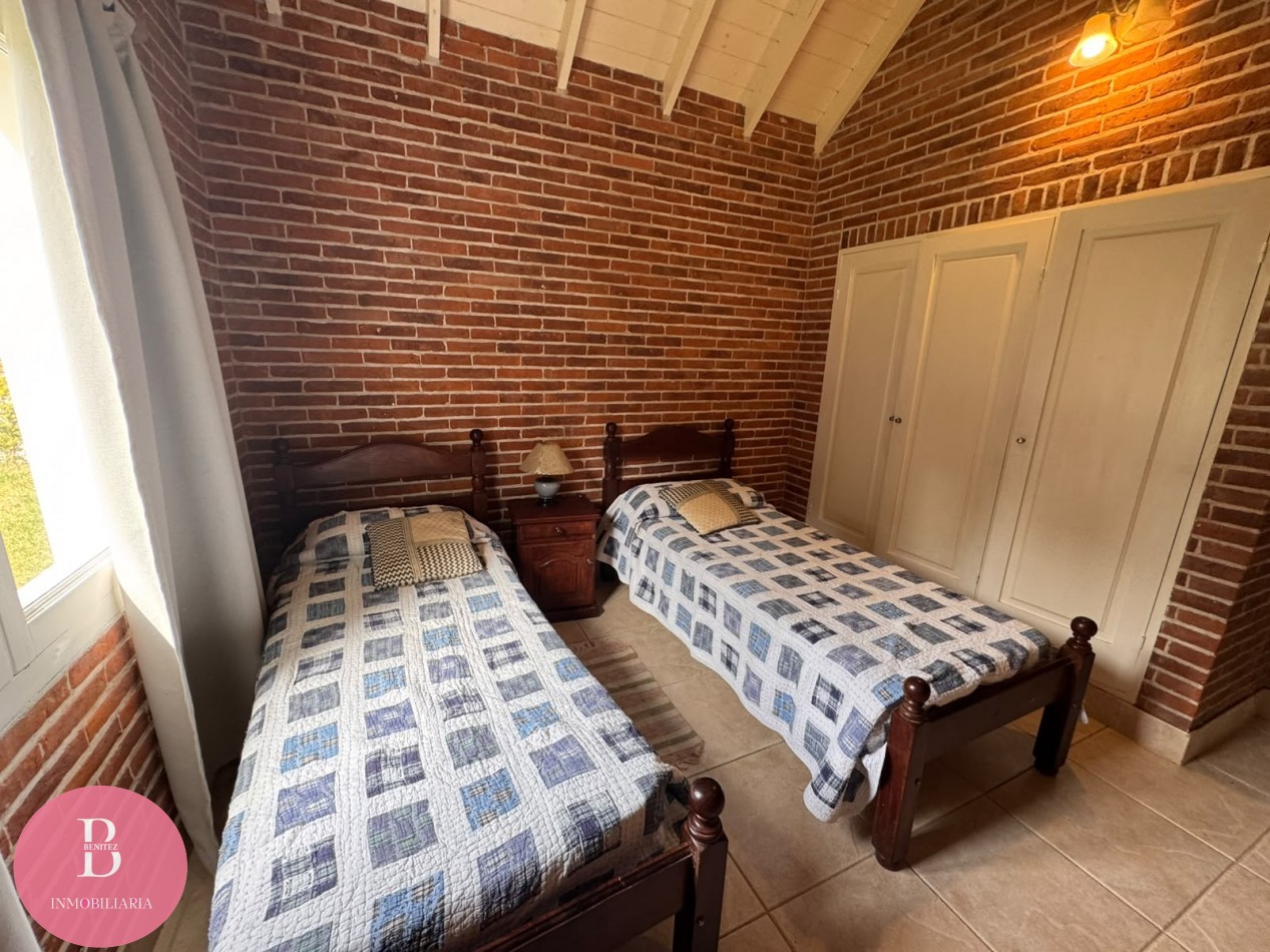 Alquiler casa en pinamar Norte :casa amplia para 10 personas cerca del mar