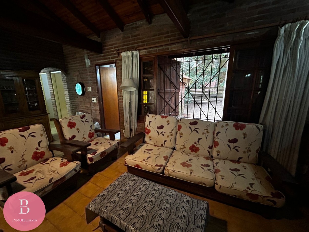 casa 3 dormitorios en esquina -excelente ubicacion en valeria del mar 