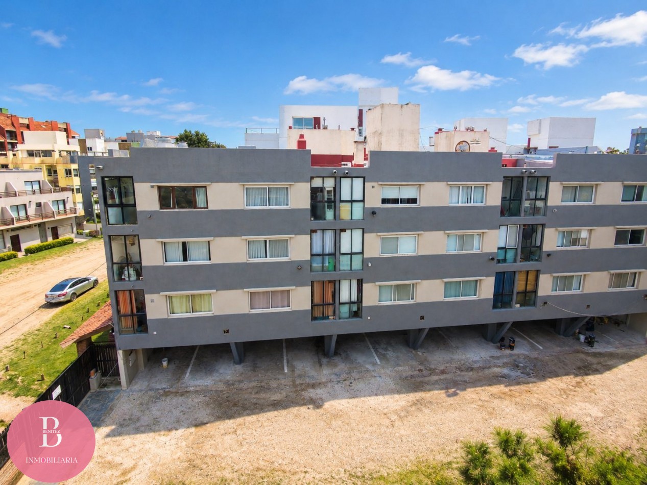 Venta De Departamento 3 Ambientes a una cuadra del mar 
