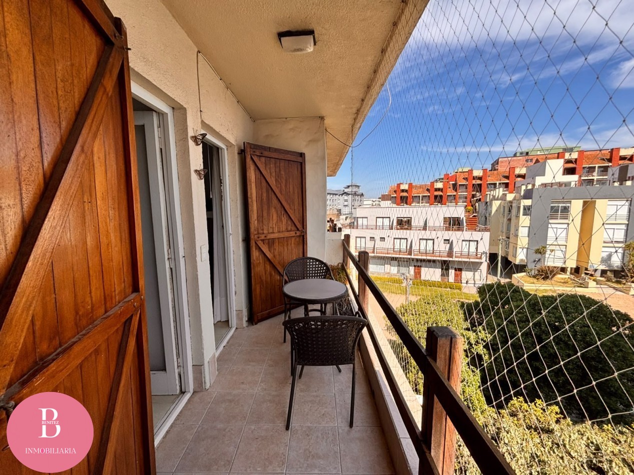Venta De Departamento 3 Ambientes a una cuadra del mar 
