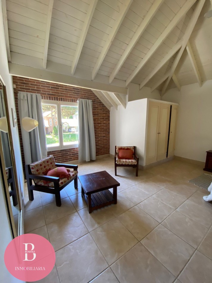 Alquiler casa en pinamar Norte :casa amplia para 10 personas cerca del mar
