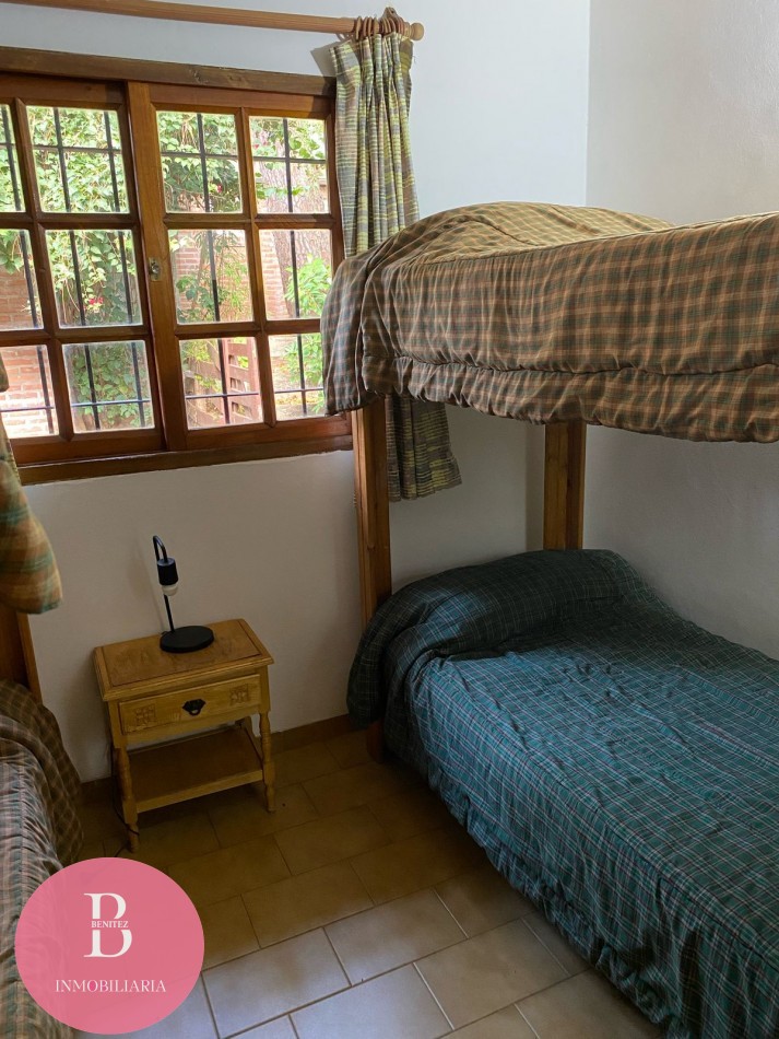 casa 3 dormitorios en esquina -excelente ubicacion en valeria del mar 