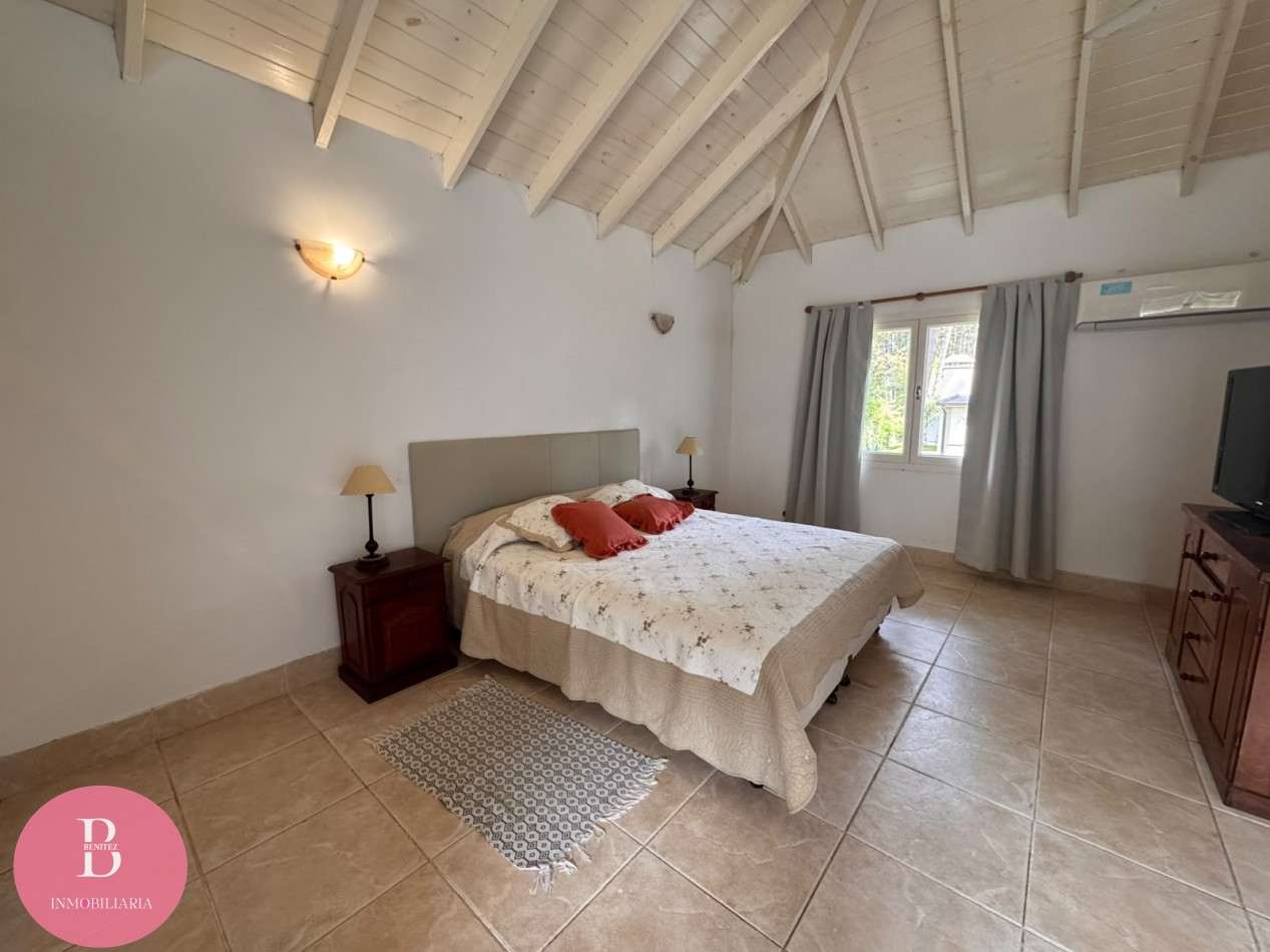Alquiler casa en pinamar Norte :casa amplia para 10 personas cerca del mar