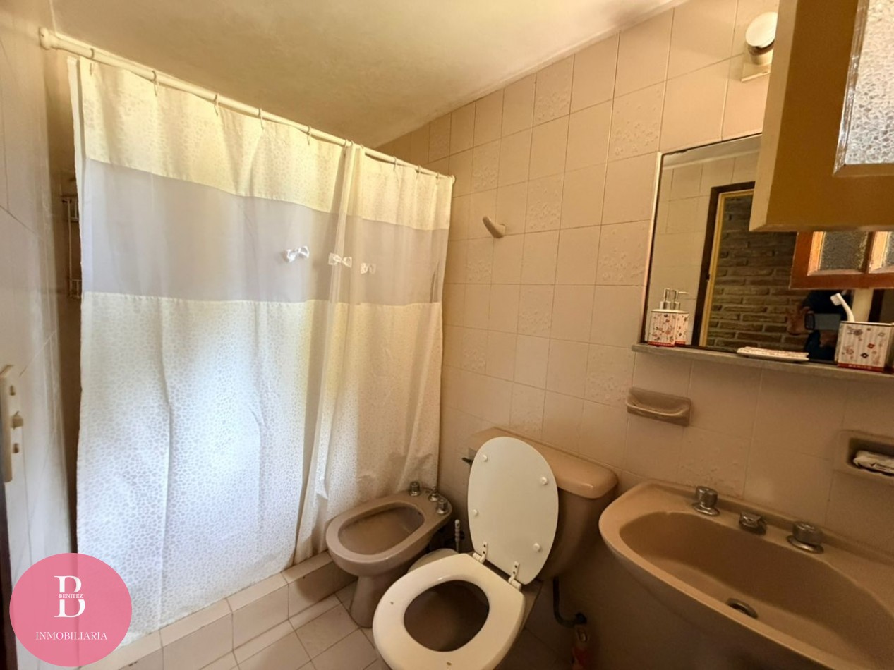 casa 3 dormitorios en esquina -excelente ubicacion en valeria del mar 