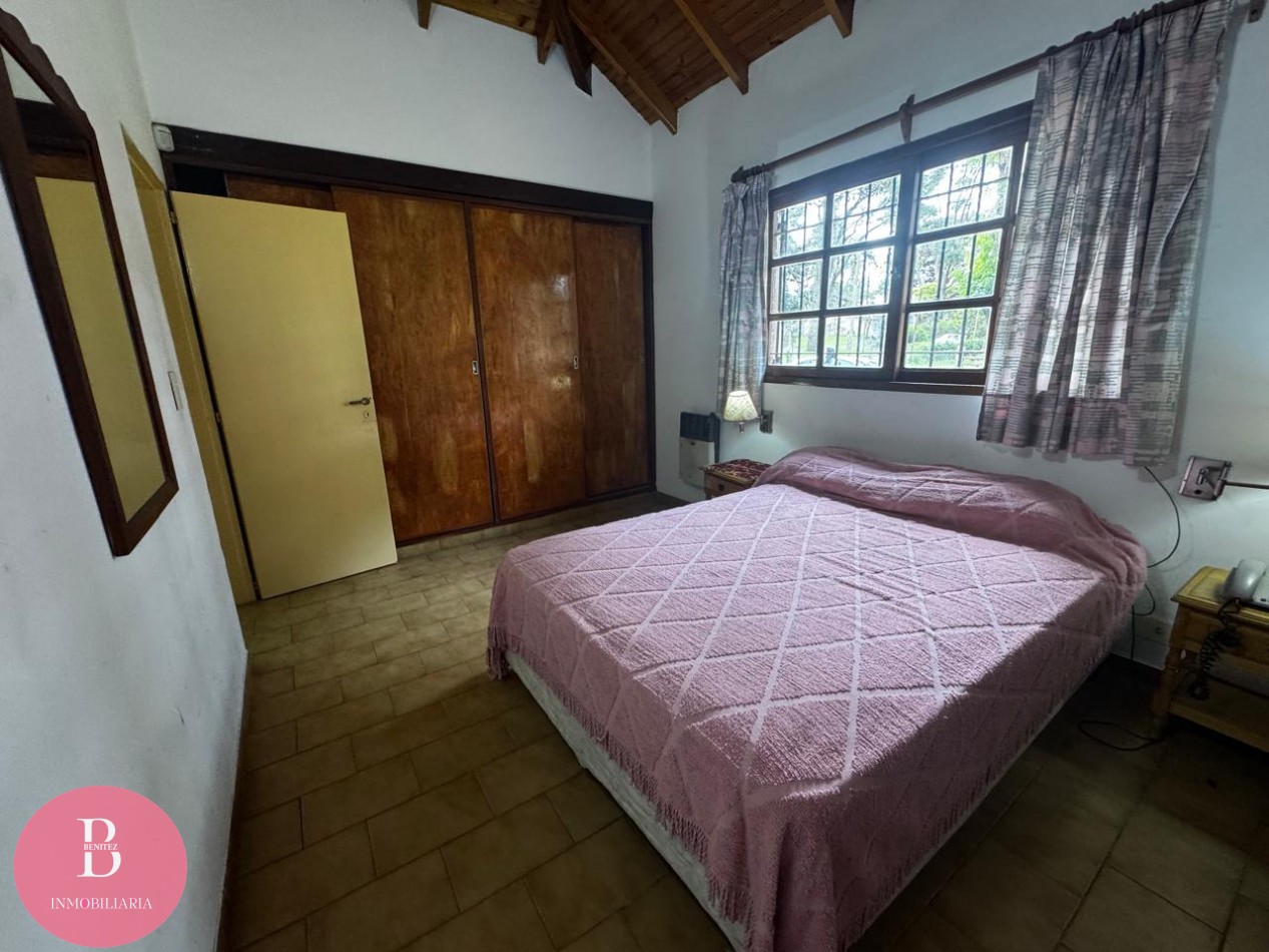 casa 3 dormitorios en esquina -excelente ubicacion en valeria del mar 