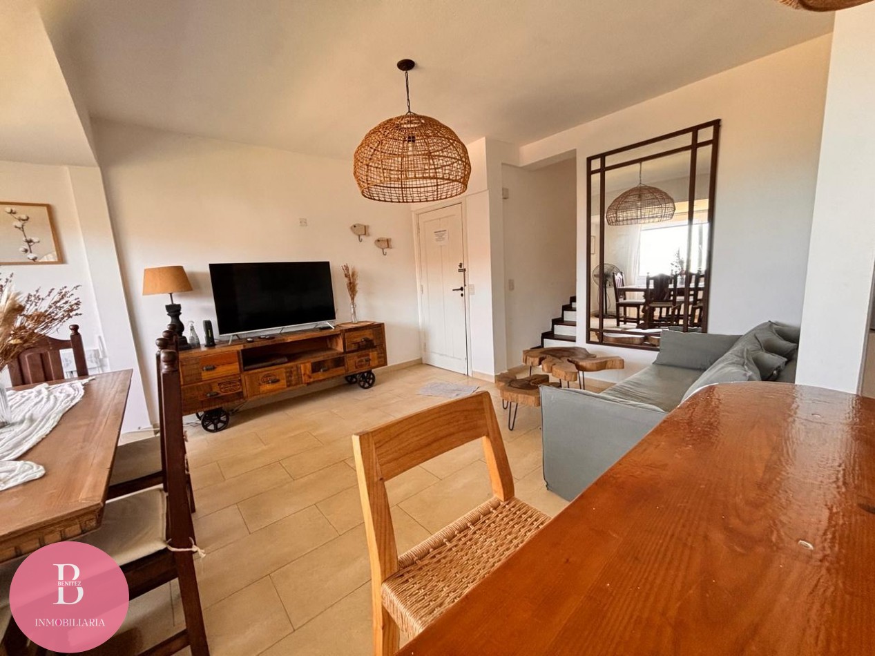 Venta De Departamento 3 Ambientes a una cuadra del mar 