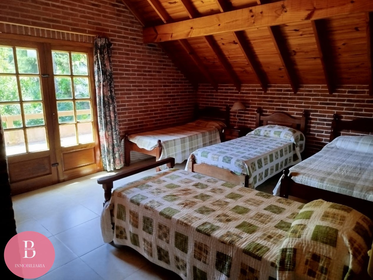 Alquiler temporario Pinamar -casa para 10 personas en zona tridente 