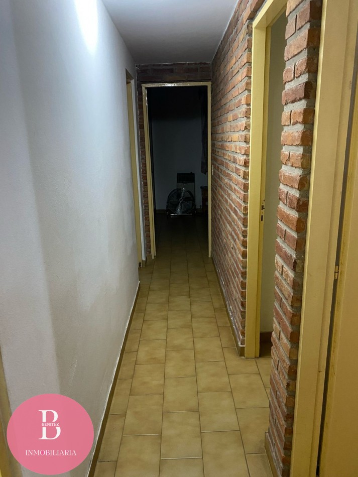 casa 3 dormitorios en esquina -excelente ubicacion en valeria del mar 