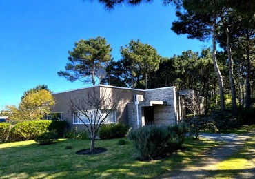 casa en venta en nayades con pileta 