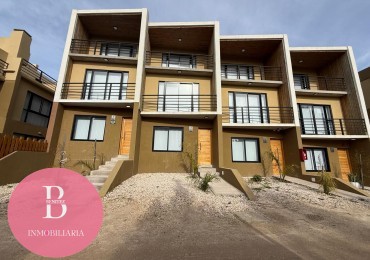 triplex en venta en pinamar nayades 