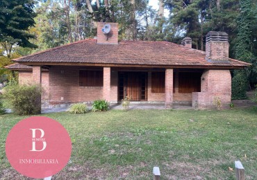 casa 3 dormitorios en esquina -excelente ubicacion en valeria del mar 